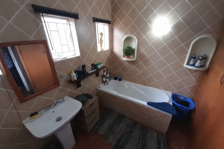 4 Bedroom Property for Sale in Cashan North West